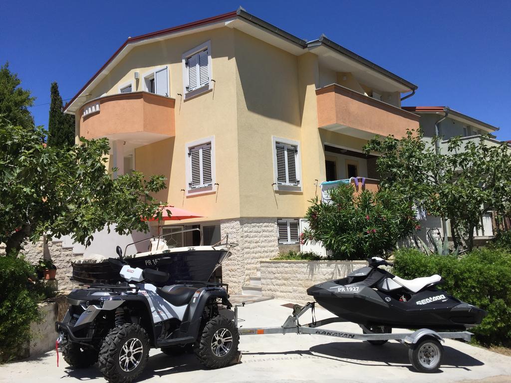 Apartments Prahovic Ždrelac 외부 사진
